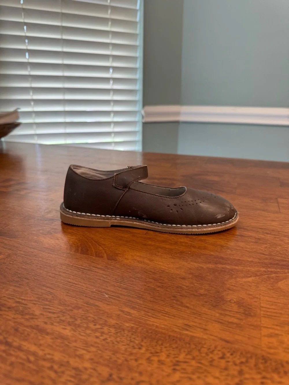 L'Amour Antonia Girls Mary Jane Shoes Brown Leather Perforated School size 1